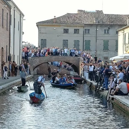 בית נופש Bilocale Vista Mare לידו דה ספינה